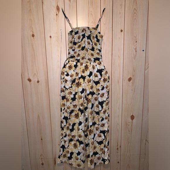 Maurice’s sunflower jumpsuit-small - Picture 10 of 10